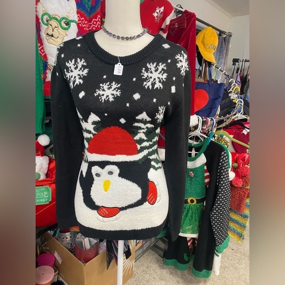 MERRY CHRISTMAS SWEATER - Sz.L skating penguin sweater with wiggle eyes - Picture 3 of 5